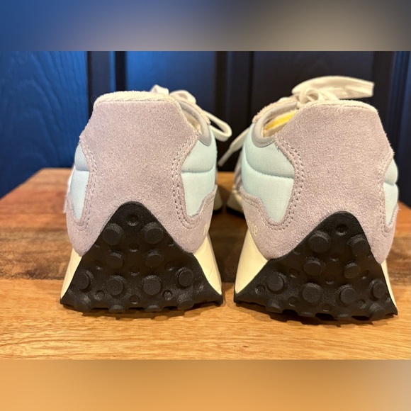 New Balance Gray and Aqua Athletic Shoes - Picture 8 of 10